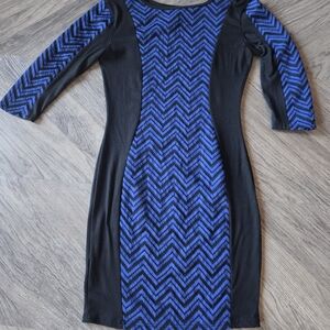 Chic Chevron Long Sleeve Dress in Black and Blue